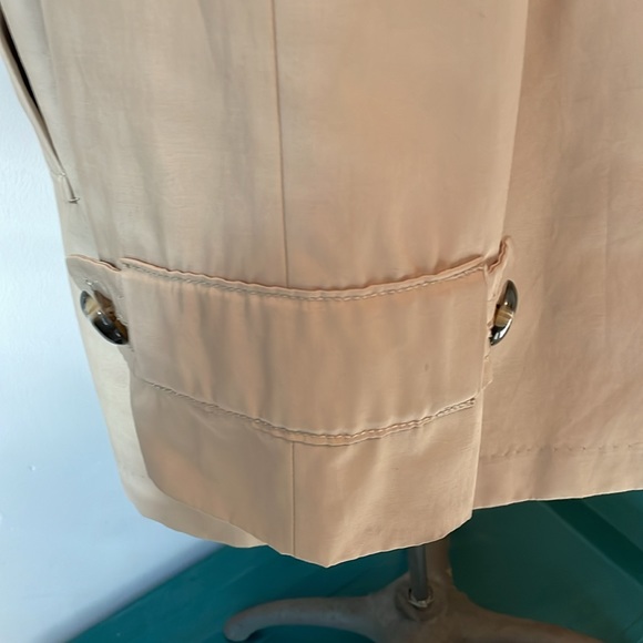 Rain jacket. Jones New York. XL. Tan. Excellent condition - Picture 3 of 7